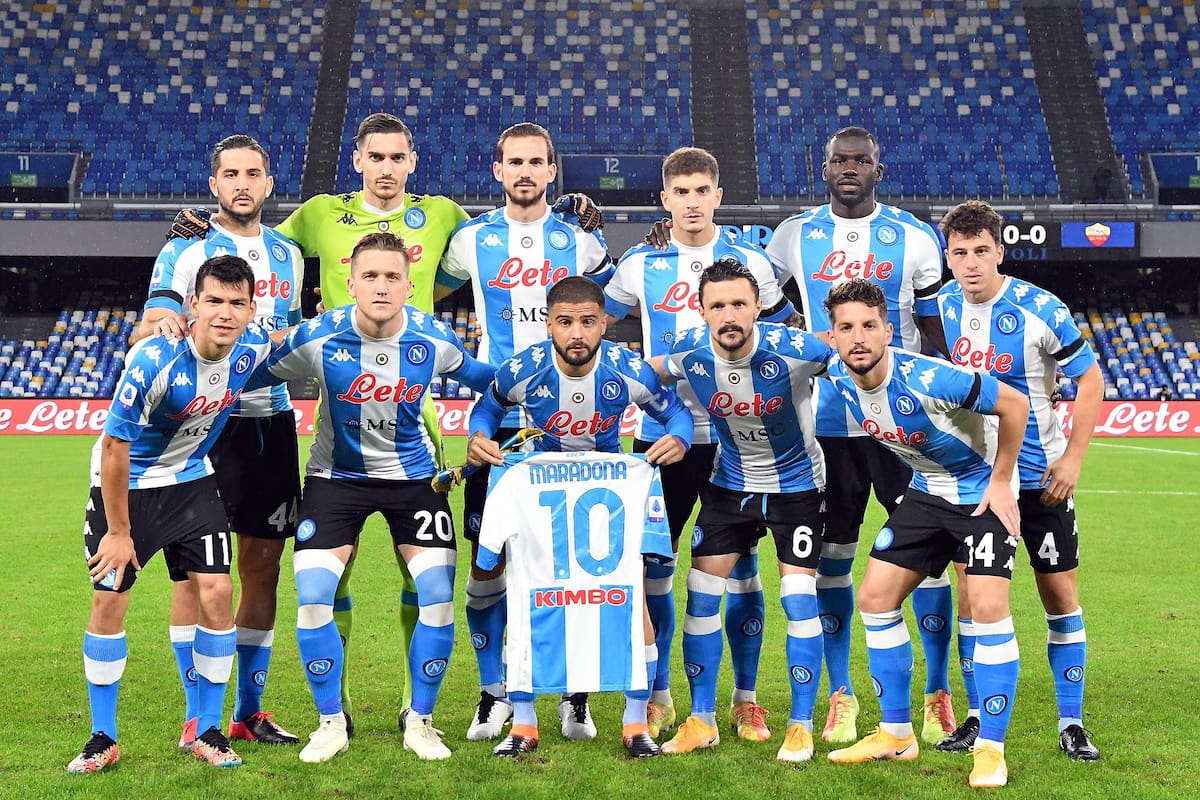 "¡Con D10S de nuestro lado no podíamos perder!" twitteó la cuenta oficial del Nápoli luego de vencer a la Roma por 4 a 0.