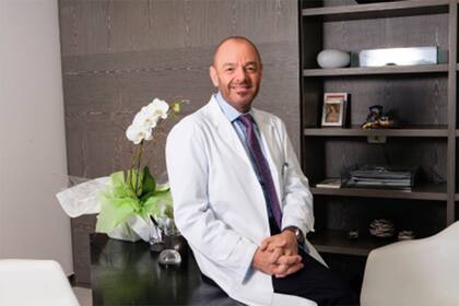 "El doctor hacía llorar a todos, sobre todo a las mujeres", dijo una de exempleada de Rubén Mühlberger