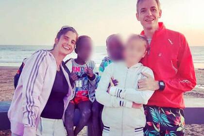 "Ellos están preguntando cuándo su papá los vendrá a buscar. No tienen conciencia de que los abandonaron. Son divinos, se portan bien, pero están esperando que su familia vuelva a buscarlos", reveló una especialista