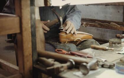 "En el mundo los mocasines son un clásico que no pasa de moda, pero en Argentina recién volvieron a usarse ahora", dice Bagnasco
