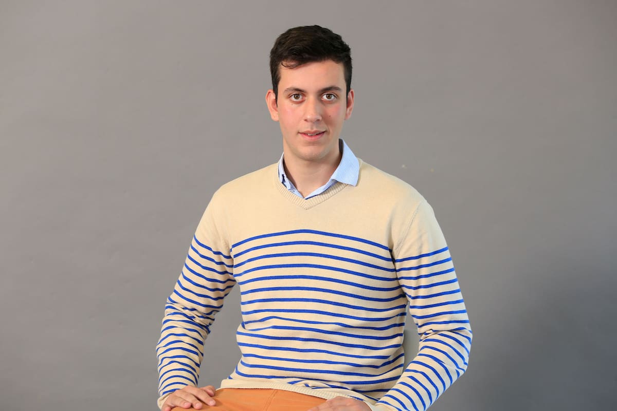 "Es fundamental pensar herramientas para poder garantizar una educación para todos", resalta Bruno Pellegrino (18)