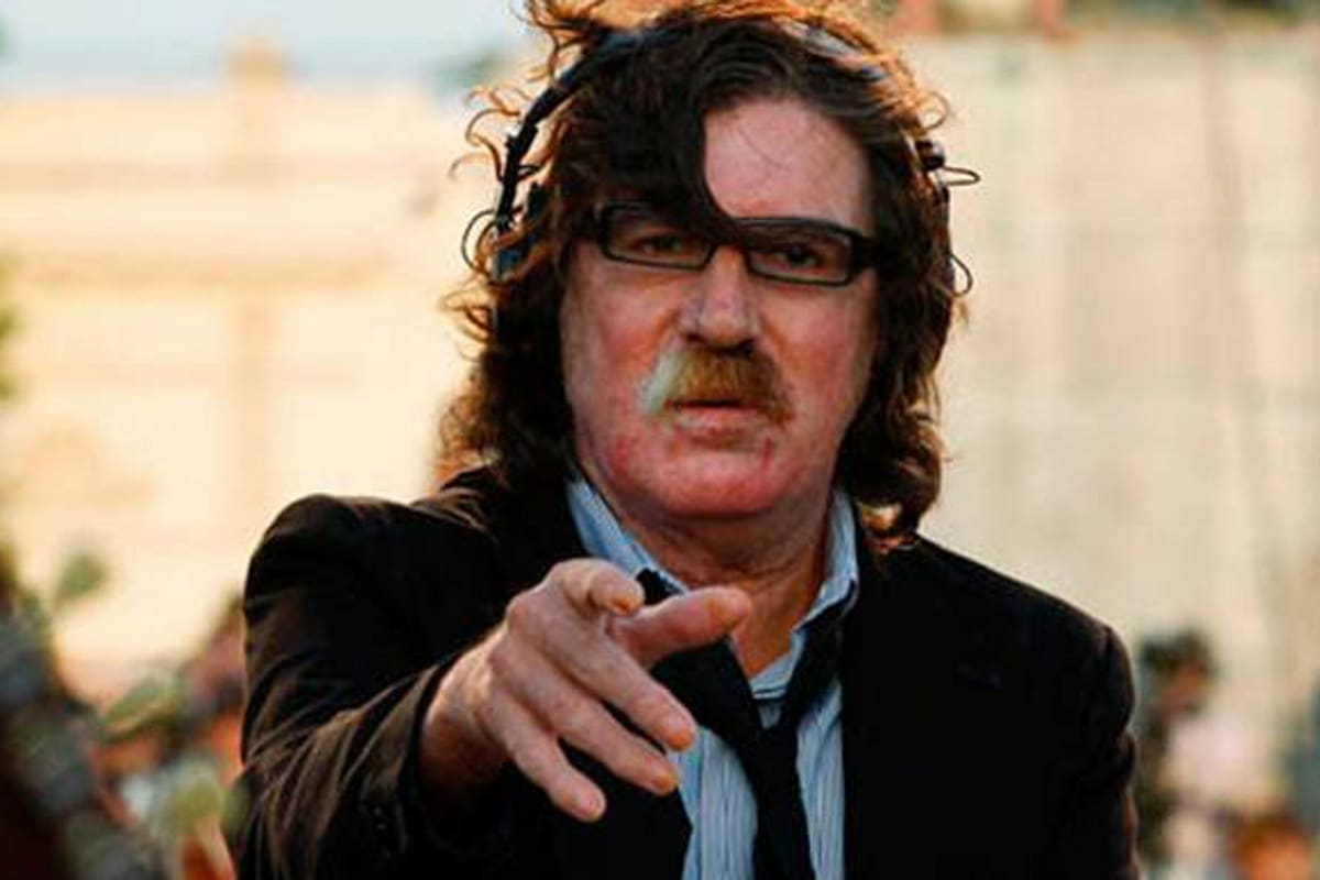 "Inconsciente colectivo" (Yo no quiero volverme tan loco, 1981) es la canción más importante de la carrera de Charly García