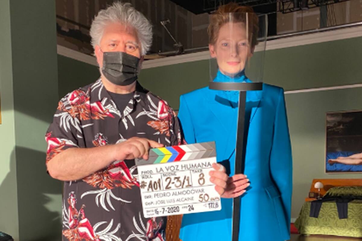 "La nueva normalidad". Pedro Almodóvar y Tilda Swinton empezaron a filmar La voz humana