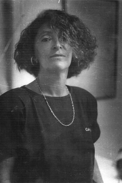 "La recuperación de la figura de una directora que hizo en los 60 una película de rock, en este momento, no es menor", dice Cecilia Volken respecto de su tía Alcira Luengas (foto), quien filmó un documental sobre Almendra