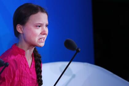 "Me han robado mis sueños y mi infancia con sus palabras vacías", dijo la joven activista en la apertura de la cumbre del clima en las Naciones Unidas que se está realizando esta semana en Nueva York.