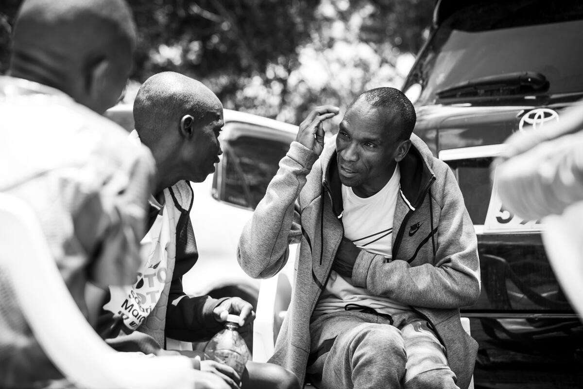 "No soy un máquina", dijo Eliud Kipchoge tras completar Breaking 2 en 2h00m25s