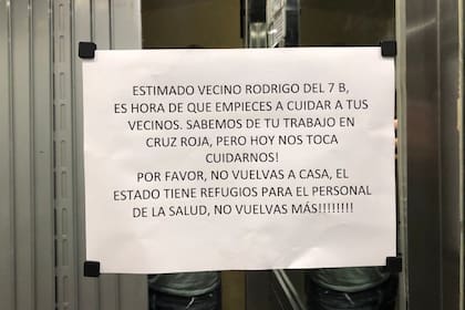 "No vuelvas a casa", leyó Rodrigo Cuba en el ascensor de su edificio