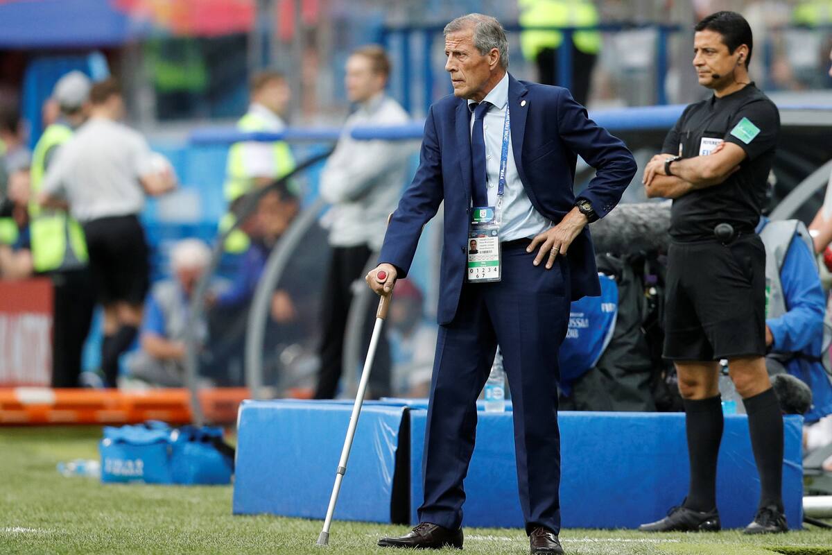 "Nos faltó lo que le falta a cualquier equipo cuando pierde: superar al rival", dijo Tabárez