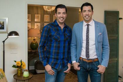 "Nuestro vínculo como hermanos está por encima de cualquier pelea o discusión que podamos tener y que claramente también está por encima de nuestros trabajos", aseguraron los gemelos Scott