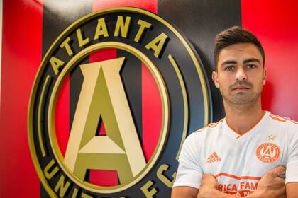 "Pity" Martínez fue presentado en Atlante