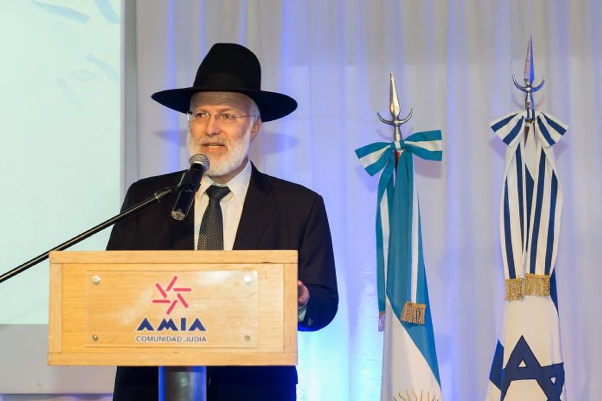 "Sabemos que sos el rabino de AMIA", le dijeron los criminales; luego lo golpearon salvajemente