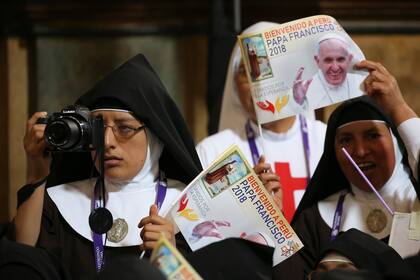 "¿Saben lo que es una monja chismosa? Es terrorista", dijo el Papa en Perú