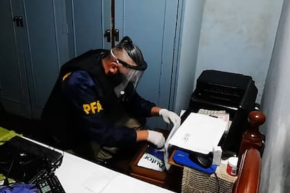 "Solos y solas", el grupo de Facebook que permitió descubrir una red de pedofilia