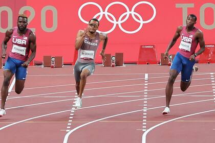 Andre De Grasse fue el gran vencedor de la noche, pero Erriyon Knighton se robó varios segundos en TV por el impacto de su edad y sus tiempos en juveniles