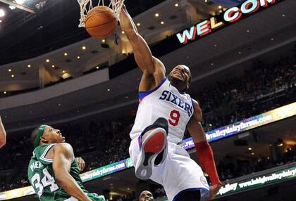 Andre Iguodala se caracterizó por su espectaculares volcadas en Philadelphia 76ers