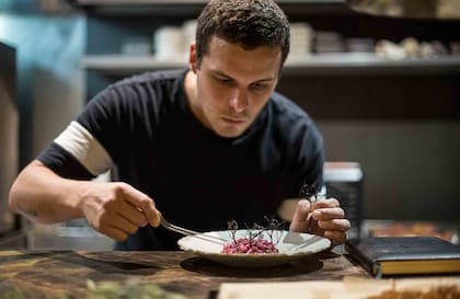André Patsías, joven chef del restaurante Statera, abierto hace un año en Miraflores.