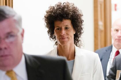 Andrea Constand durante el juicio de acoso sexual de Bill Cosby en la corte del condado Montgomery en Norristown, Pensilvania, el martes 13 de junio de 2017. (AP Foto/Matt Rourke, Pool, Archivo)