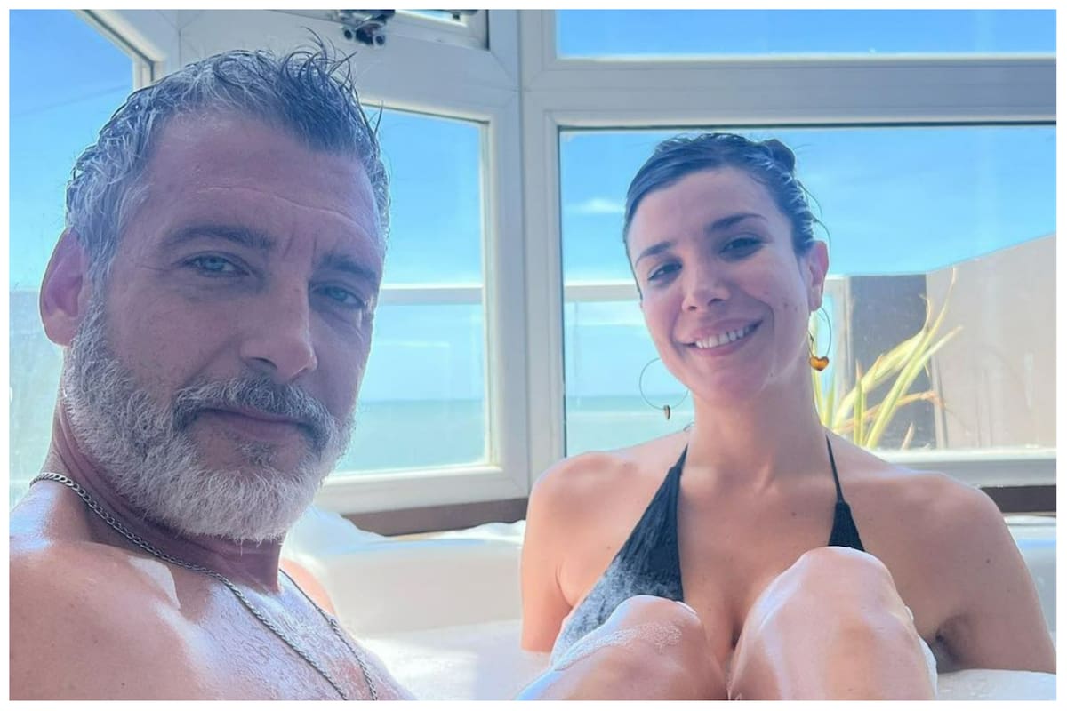 Andrea Rincón posó con su novio en un jacuzzi y le dedicó un emotivo mensaje: “Sos un tatuaje en mi alma”