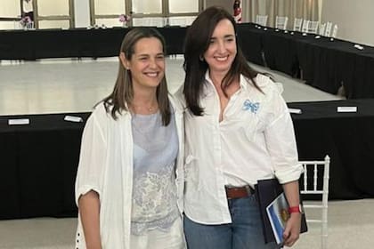 Andrea Sarnari, presidenta de FAA, y la vicepresidenta de la Nación, Victoria Villarruel