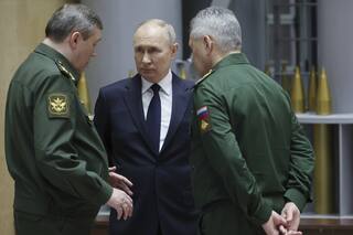 Por qué Putin designó a un economista como ministro de Defensa en plena guerra