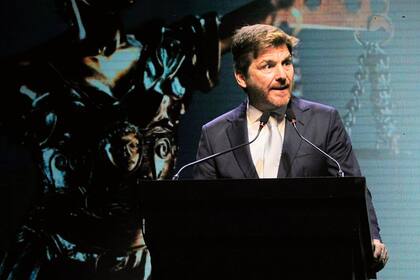 Andrés Basso encabeza el reclamo de las magistrados