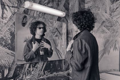 Andrés Calamaro en una de las fotos inéditas que se publican con esta edición especial
