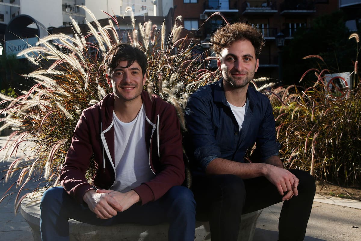 Andres Caminos y Gadiel Sztryk del duo de humor Sutottos