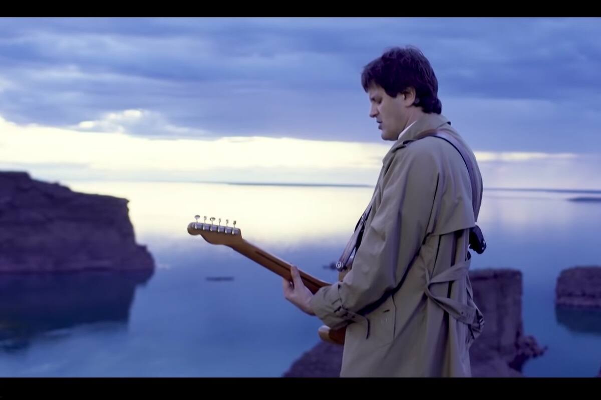 Andrés Ciro estrenó el video de "Dale Darling"