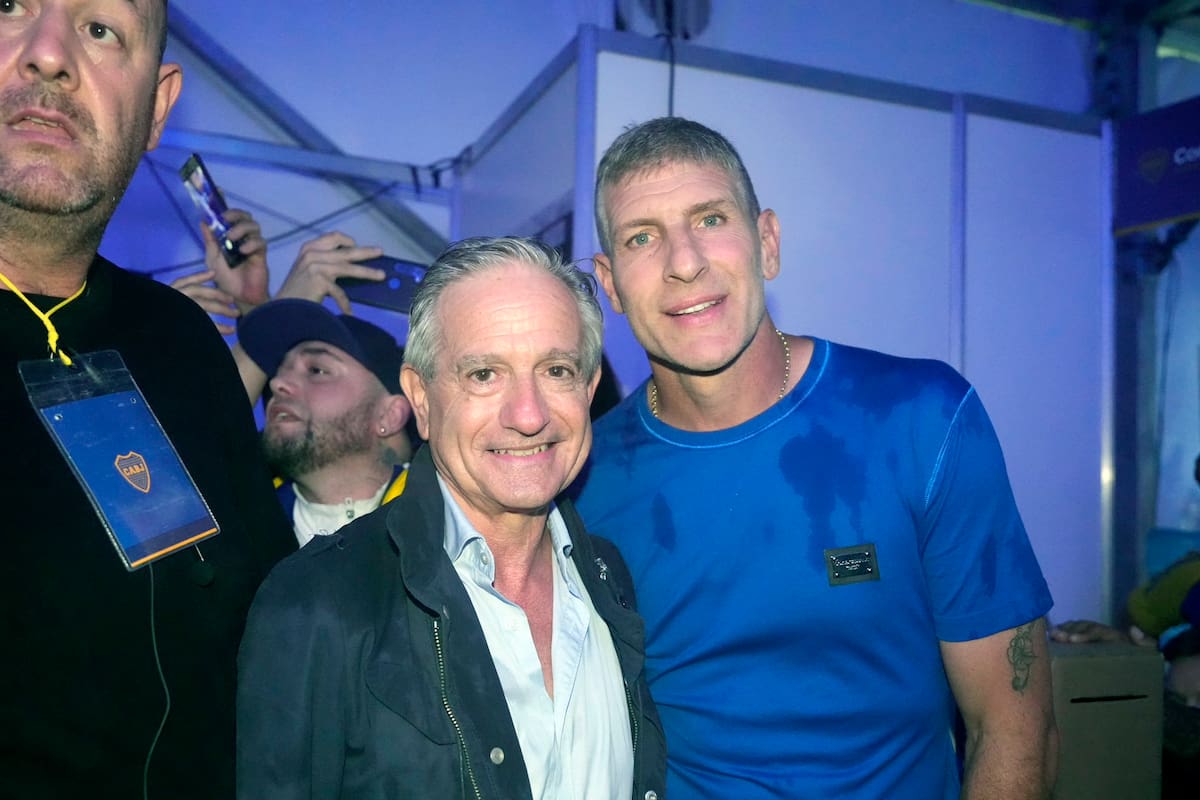 Andrés Ibarra, candidato a presidente de Boca por la oposición, y Martín Palermo, que se presentó a votar en la Bombonera y quiere ser el nuevo DT