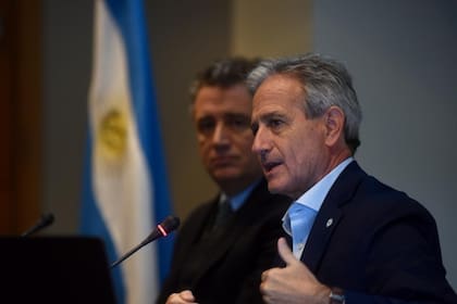 El vicejefe de Gabinete, Andrés Ibarra, calificó de "temerarias" las acusaciones del PJ; garantizó que no habrá irregularidades