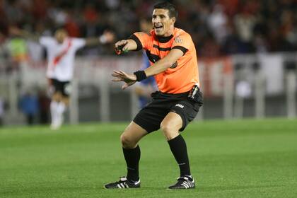 Andrés Merlos, árbitro de River vs Vélez