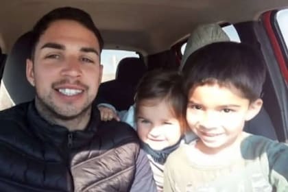 Andrés Morosini Rechoppa y sus dos hijos, Alfonsina y Francisco