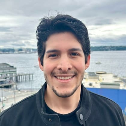 Andrés Pico consiguió una beca para estudiar en Florida y así obtuvo una visa de estudiante