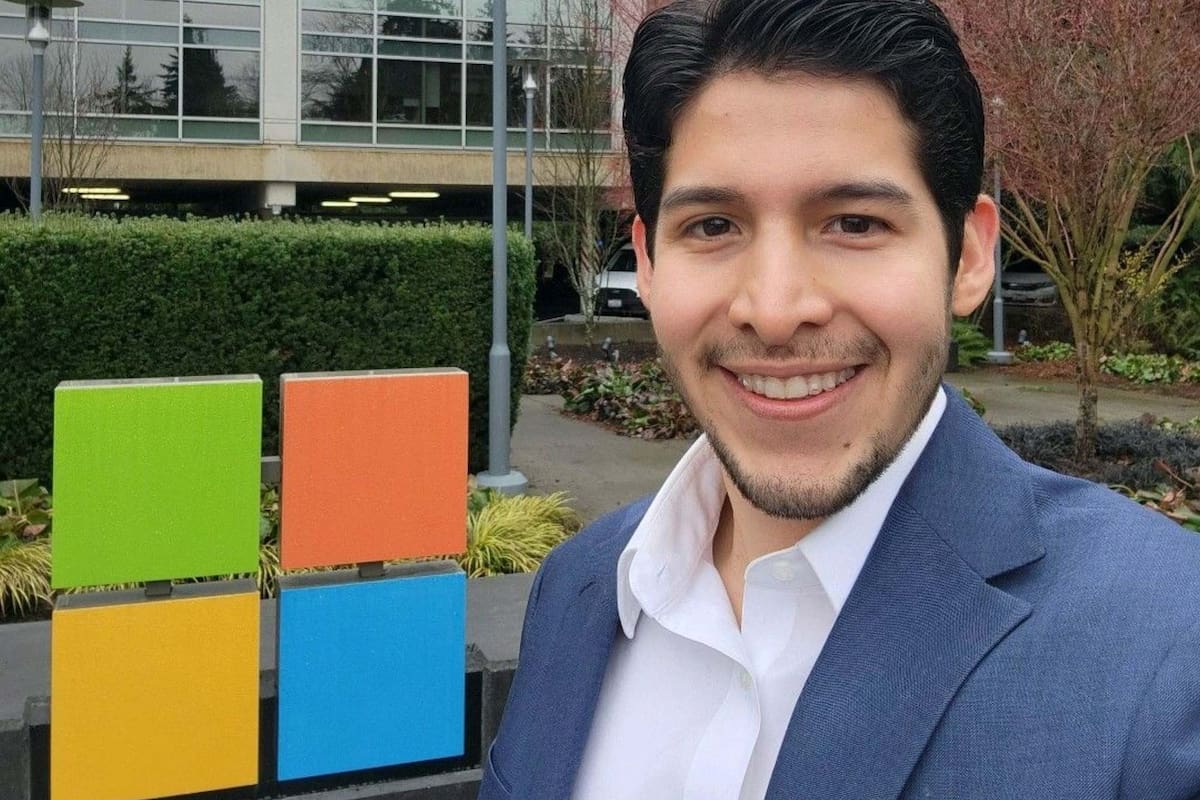 Andrés Pico llegó a EE.UU. desde Ecuador y consiguió trabajo en Microsoft gracias a una visa estadounidense