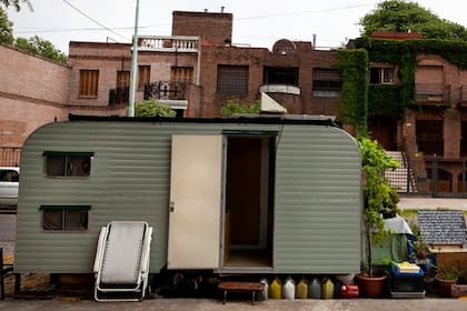 La posibilidad de vivir en una casa rodante en un terreno propio depende del uso del suelo y de los códigos de edificación locales
