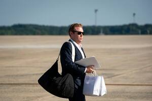 Andrew Giuliani a punto de abordar el Air Force One