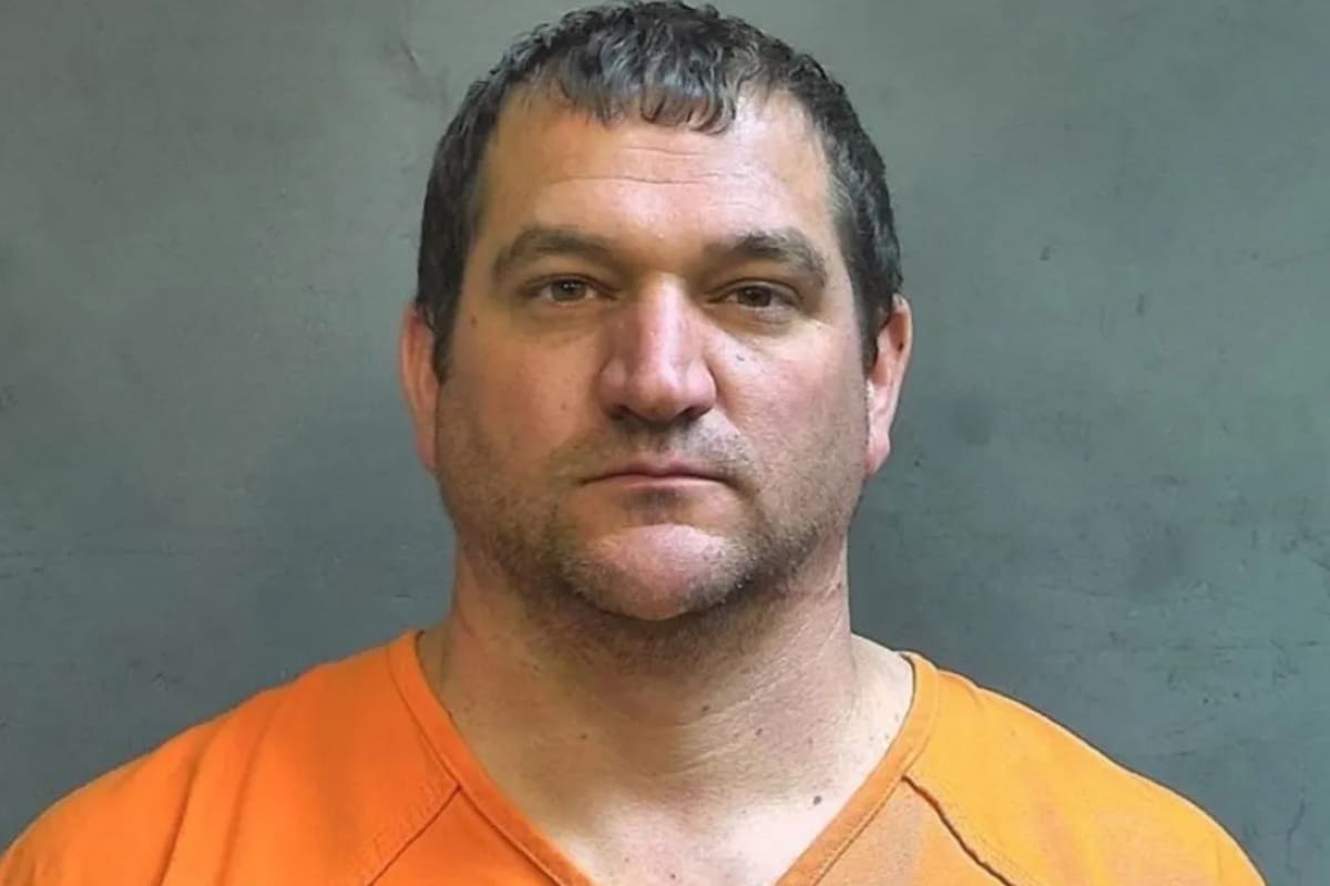 Andrew Wilhoite, de 40 años, recibió la mayoría de los votos, pero también está recluido por un homicidio