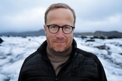 Andri Snaer Magnason: "Toda la vida laboral de los jóvenes de hoy se tratará del desafío de llegar a cero neto en emisiones"