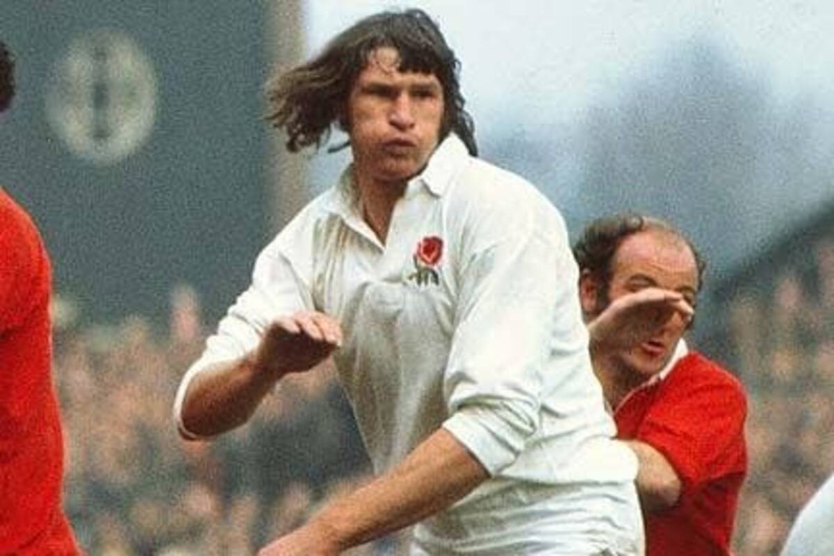 Andy Ripley jugando para Inglaterra en el Cinco Naciones: era un octavo de 1,96m y tranco desgarbado que se tornaba imparable