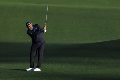 Angel Cabrera, en el campo de Augusta National, antes del Masters