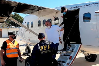Ángel Cabrera llega a Córdoba, donde cumple su prisión preventiva a la espera del juicio.