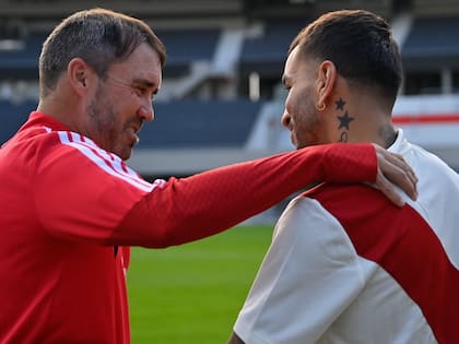 Angel Correa llegó este viernes y Eduardo Coudet le dio la bienvenida; luego, lo incluyó en la lista de convocados
