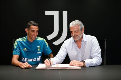 Ángel Di María tuvo cinco transferencias en su carrera y en cuatro algún club pagó por él