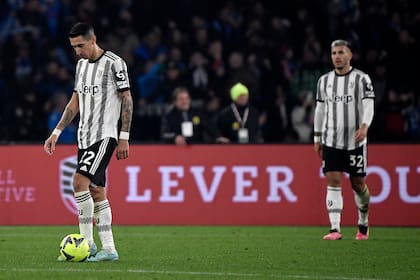 Ángel Di María y Leandro Paredes llegaron a Juventus esta temporada y quedan en medio de una incómoda situación: le fueron descontados 15 puntos al equipo en plena carrera por el scudetto.