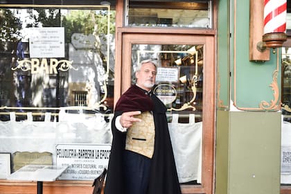 Ángel, el Conde de Caballito
