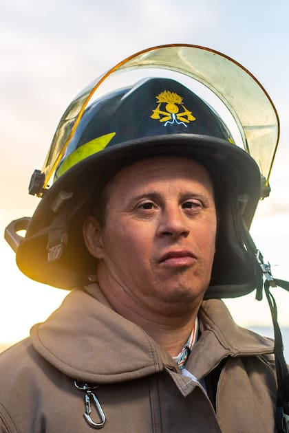 Ángel Ortega bombero Voluntario