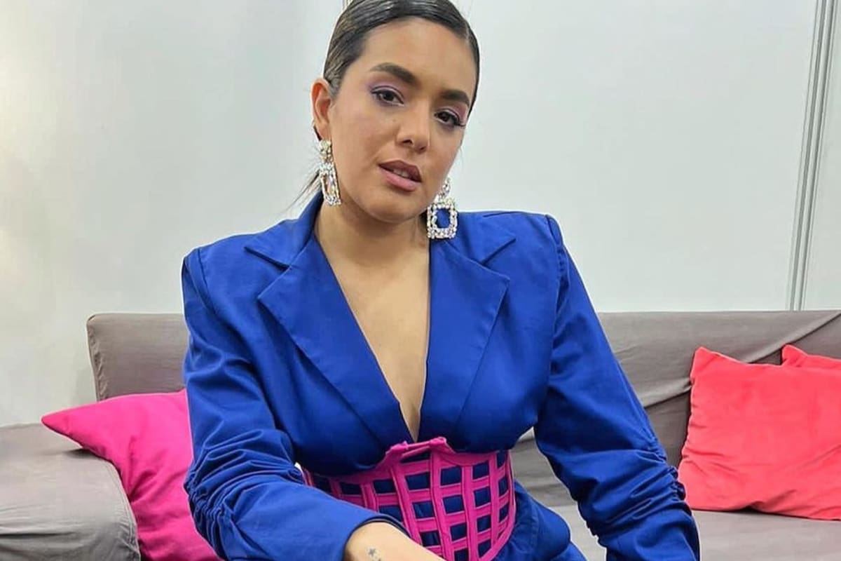 Ángela Leiva le respondió a su novio, en la imagen que compartió (Foto Instagram @angelaleivaok)