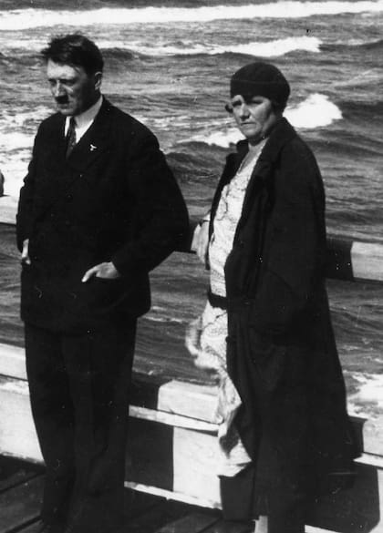 Angela y Adolfo Hitler eran hijos de madres distintas pero un mismo padre