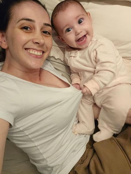 Angélica pensaba que no sería posible quedarse embarazada de forma natural debido al tipo de cáncer que padecía, pero lo consiguió y su bebé nació el pasado 24 de diciembre