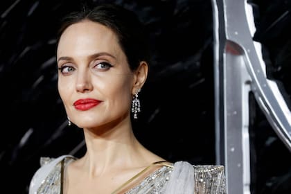 Angelina Jolie sumó una actividad más a su ajetreada agenda laboral